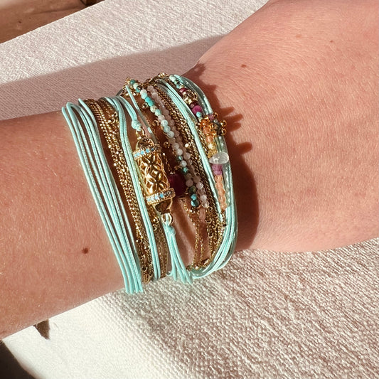 Bijoux: les couleurs tendances de l'été.