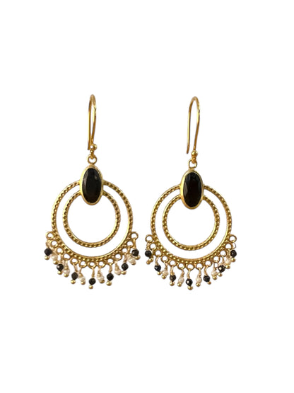 Boucles d'oreilles Saskia onyx et perles