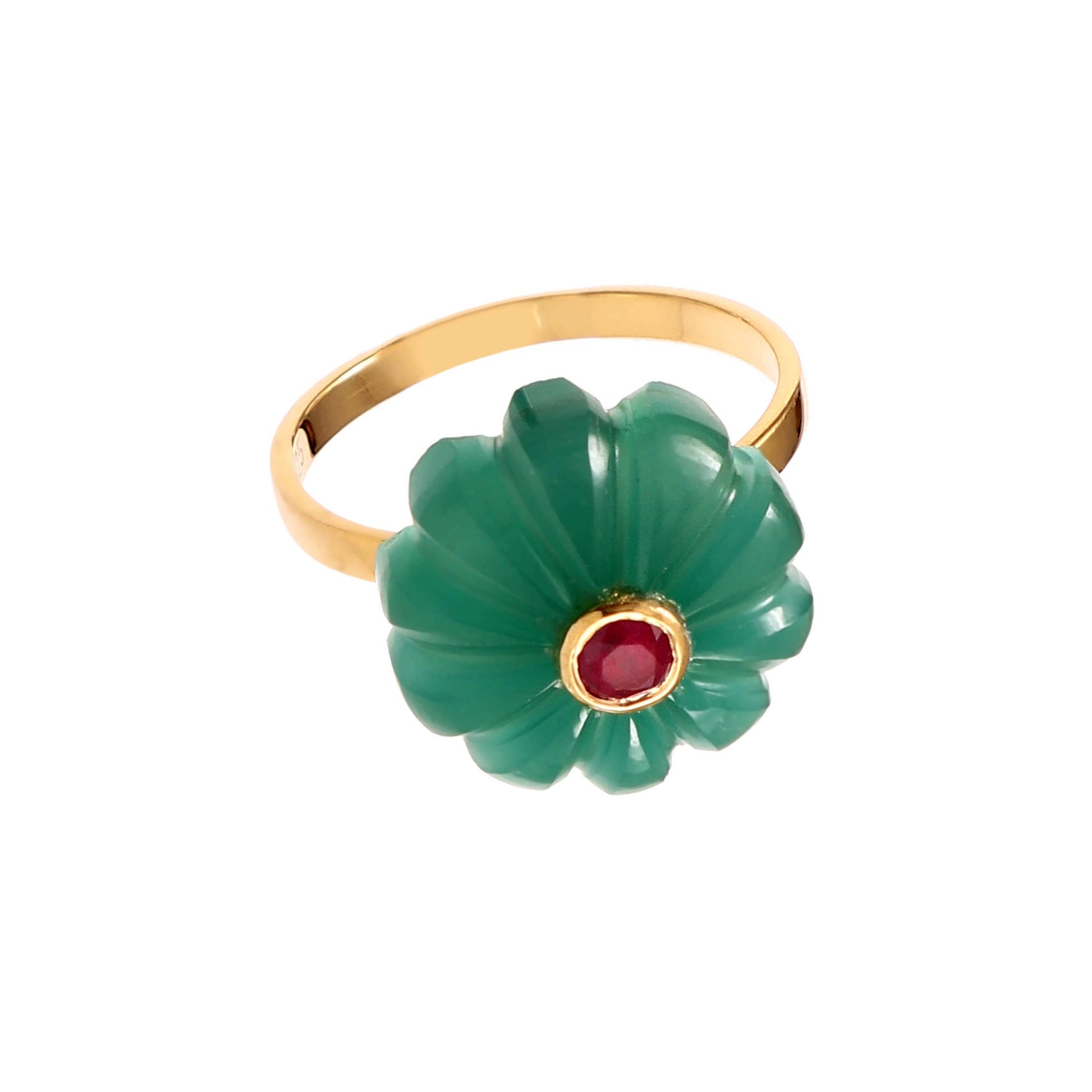 Bague Amara en argent plaqué or, ornée d’un onyx vert sculpté en fleur et d’un rubis central, Mademoiselle Azalée Agen