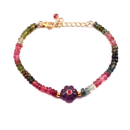 Bracelet Amara en tourmalines multicolores avec fleur en améthyste et cabochon rubis