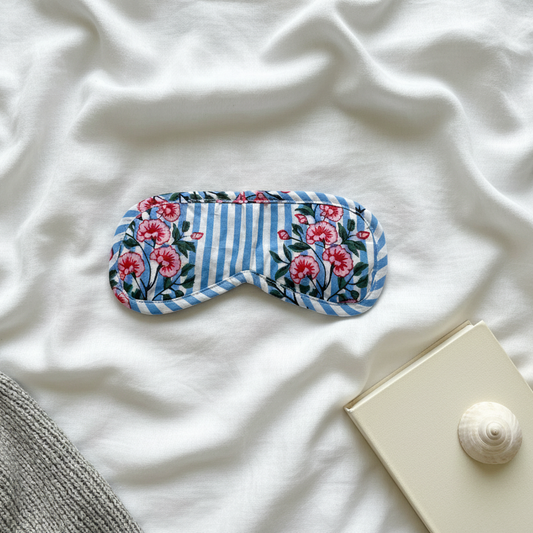 Masque de nuit en voile de coton motif peonie blue, accessoire sommeil femme fait main, Mademoiselle Azalée à Agen